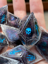 Load image into Gallery viewer, transmission:synthesis - Set of 10 B-Grade VtM Dice