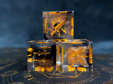 Load image into Gallery viewer, Metamagic - Three Dagger-Pip d6s