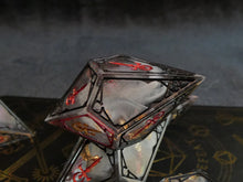 Load image into Gallery viewer, The Knight - Set of 5 VtM Standard Dice