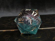 Load image into Gallery viewer, Assorted Single d20s