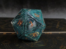 Load image into Gallery viewer, Assorted Single d20s