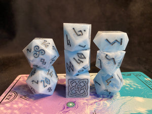 Whitefreeze - Set B - Set of 8 Dice