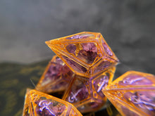 Load image into Gallery viewer, Glamour - Set of 5 VtM Standard Dice
