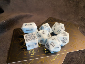 Whitefreeze - Set B - Set of 8 Dice