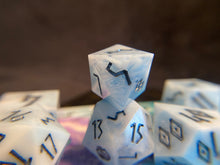 Load image into Gallery viewer, Whitefreeze - Set B - Set of 8 Dice
