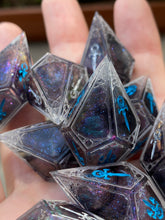 Load image into Gallery viewer, transmission:synthesis - Set of 10 B-Grade VtM Dice

