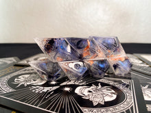 Load image into Gallery viewer, Dusk&#39;s Blessing - Mixed Set of 7 VtM Dice
