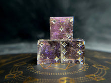 Load image into Gallery viewer, Nightfall Caves - Three Star Pip d6s
