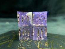 Load image into Gallery viewer, Lavender Dreams - Four Dagger-Pip d6s
