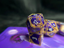 Load image into Gallery viewer, Genderless Monarch - Set of 7 Gothic Frame Dice
