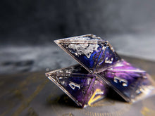 Load image into Gallery viewer, Dalgatha - Gothic Frame d8 Set
