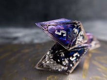 Load image into Gallery viewer, Dalgatha - Gothic Frame d8 Set
