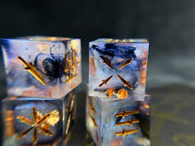 Load image into Gallery viewer, Ephemerate - Four Dagger-Pip d6s
