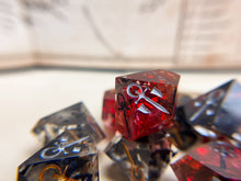 Load image into Gallery viewer, Obfuscate - VtM - Set of 13 Dice
