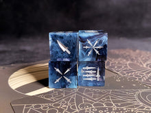 Load image into Gallery viewer, Lastlight - Four Dagger-Pip d6s
