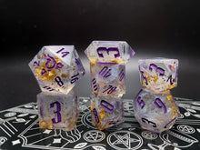 Load image into Gallery viewer, Princely - Set of 7 Dice
