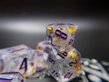 Load image into Gallery viewer, Princely - Set of 7 Dice
