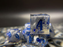 Load image into Gallery viewer, Rovelle - Set of 7 Dice
