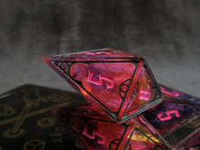 Load image into Gallery viewer, Carmine - Gothic Frame d8 Set
