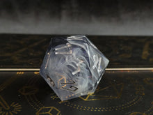 Load image into Gallery viewer, Assorted Single d20s
